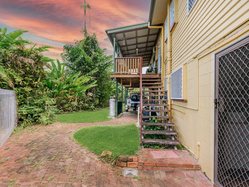 RENOVATORS DELIGHT - EDGE HILL