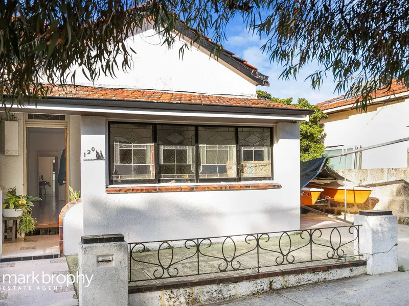 TWO STREET ACCESS !1