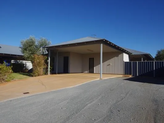 SPACIOUS 4 BEDROOM HOME IN MILLARS WELL