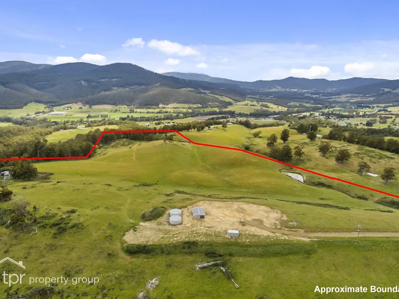 56 Acres of Pasture with Stunning Valley Views!