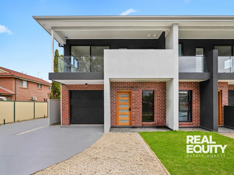 Brand New Duplex-Style Residence In Boutique Complex