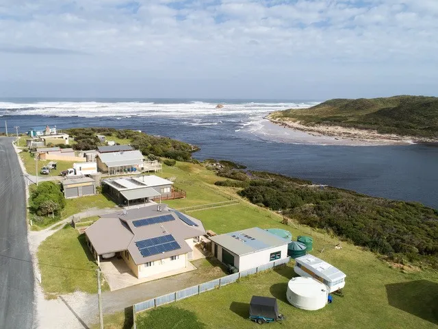 Arthur Riverfront & Sea Lodge