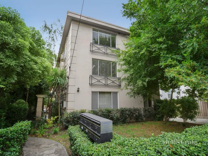 Sensational start, central convenience