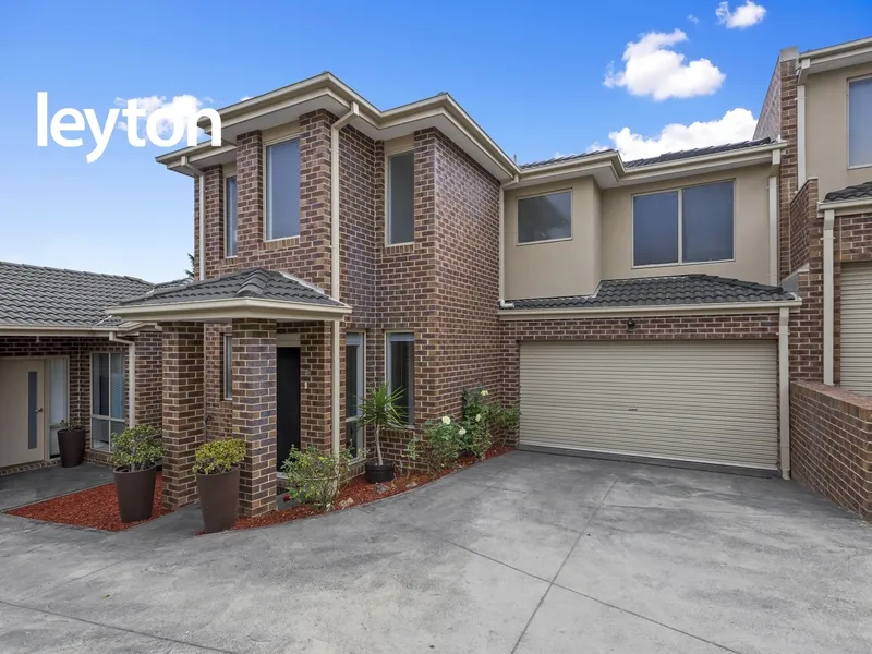 Low Maintenance Entertainer, Harrisfield Locale