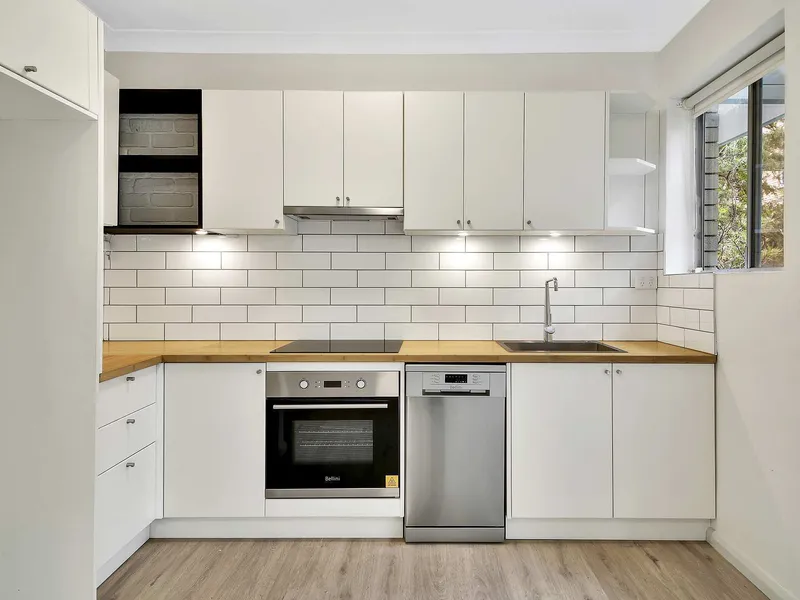 Fully renovated one bedroom in a super convenient location