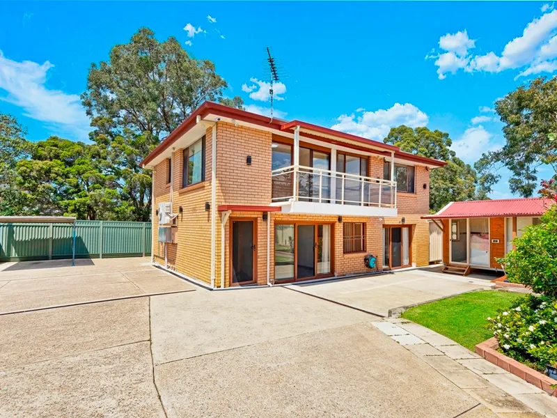 Large first floor 2 bedroom house