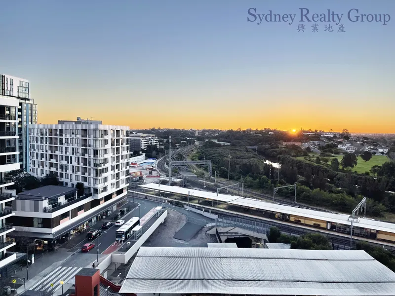 Modern Two Bedroom + Study Room with Stunning View