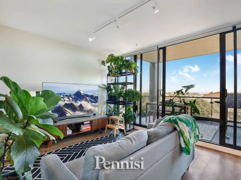 Private Negotiation by Pennisi