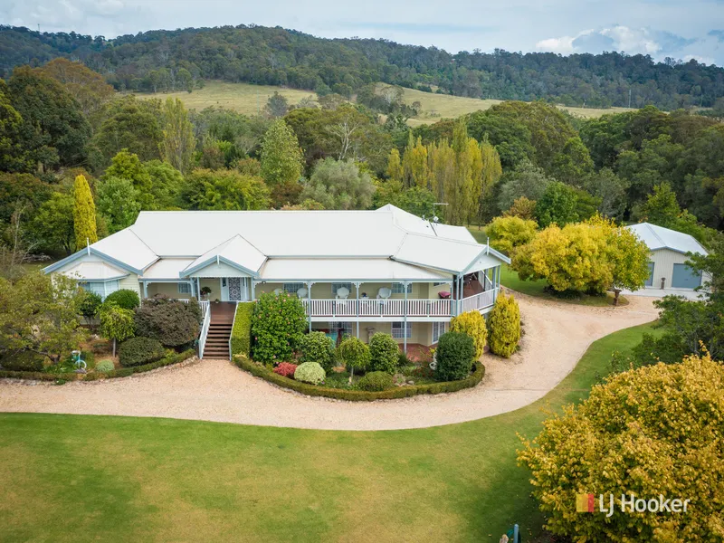 STUNNING FAMILY HOME