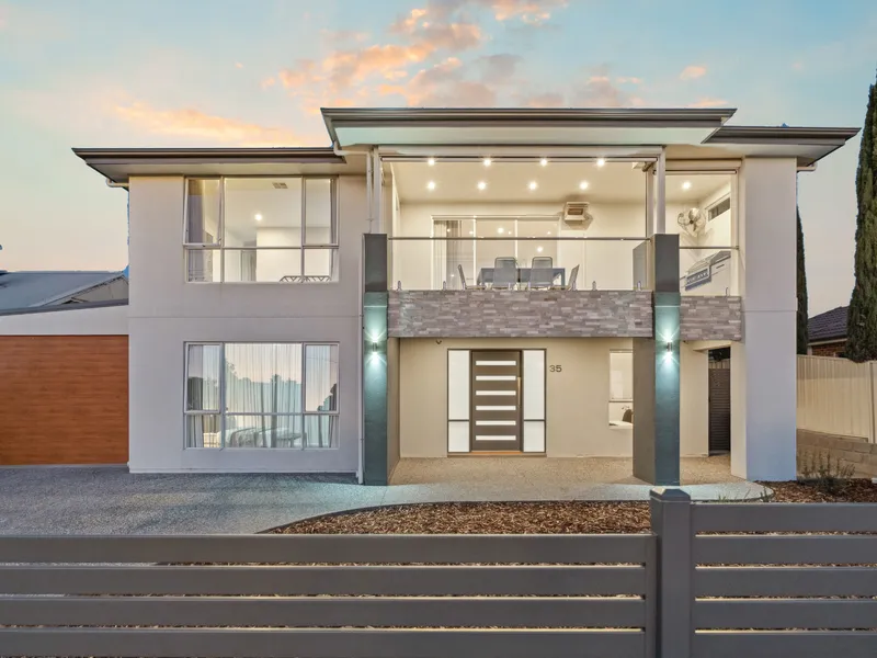 Rare 919 m2 Complete Modern Residence - Beachside Living – Prime Position!