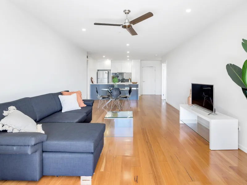 2 Bed with Large Balcony and Private Courtyard