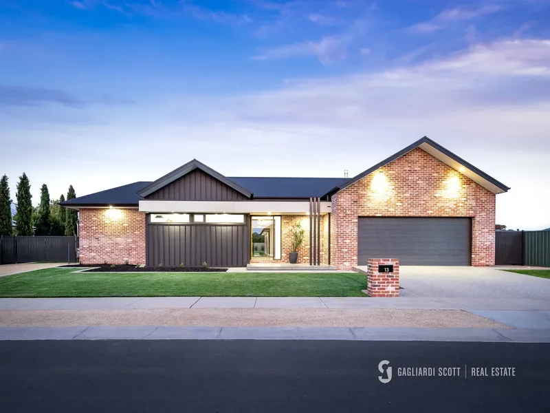 Modern Day Masterpiece!