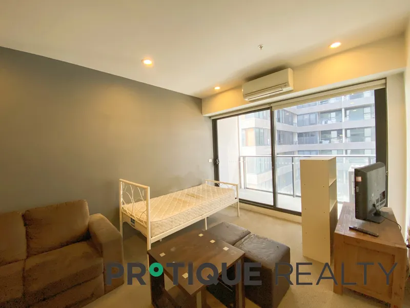 Furnished TWO BEDROOM Apartment Near Flagstaff Garden