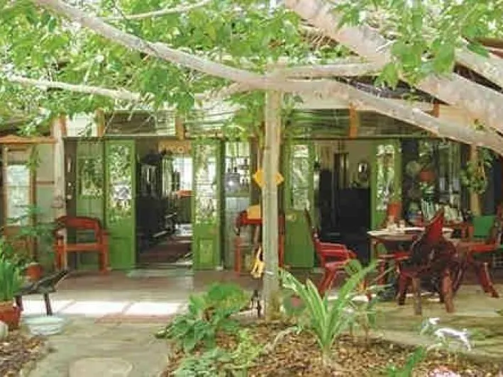 LIFESTYLE, TREE CHANGE OR BUSINESS OPPORTUNITY