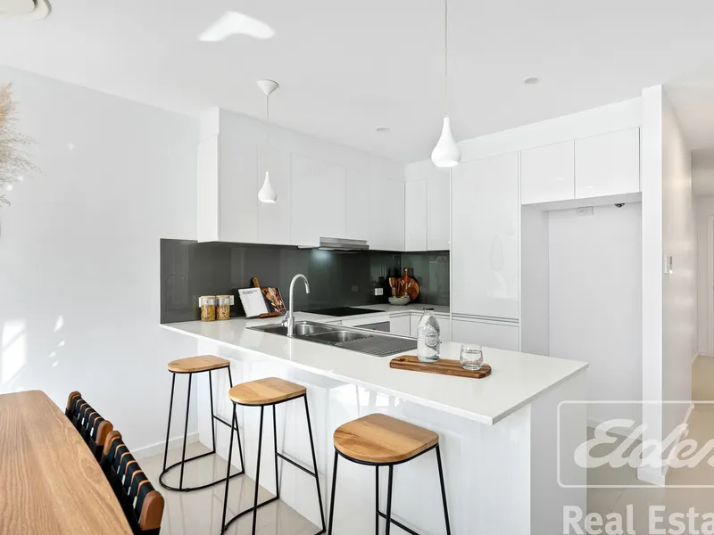 Immaculately Presented Villa in Quiet Avenue