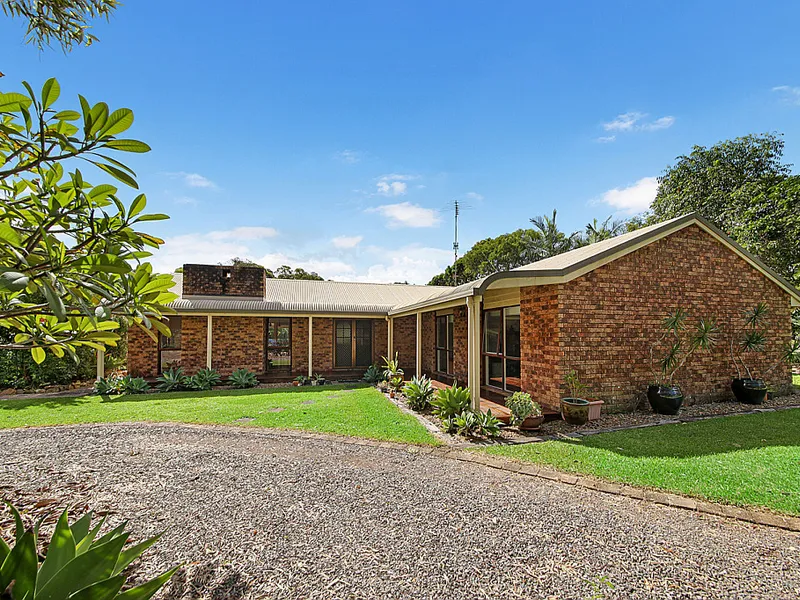 REMARKABLE ELEVATED VERY USEABLE 5 ACRES