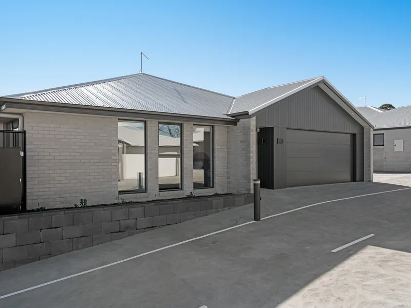 Spacious floor plan, undercover alfresco, brand new, low maintenance yard