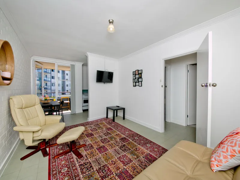 City fringe with a Swan River lifestyle!