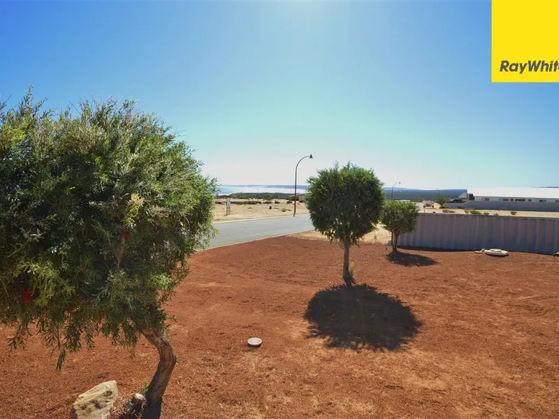 Modern Family Home in Eco Flora