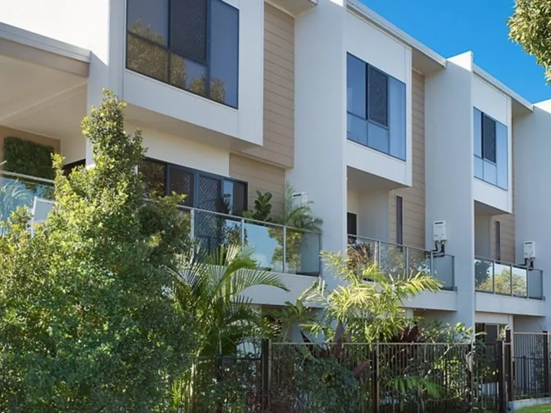 3 Bed 3 Bath Townhome in Highly Desired Lakefront Complex