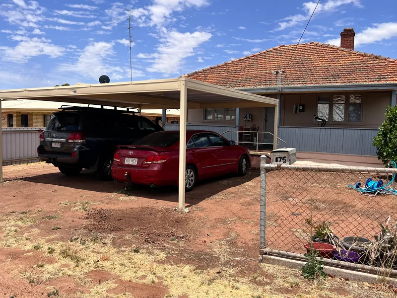 Charming 3 Bed X 1 Bath Home on Chidlow Street.