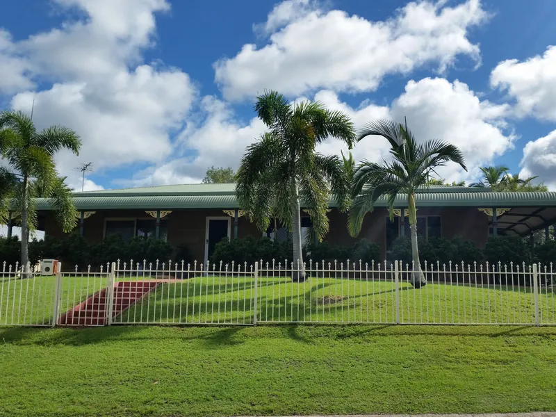 PRICE SLASHED ON THIS GORGEOUS PROPERTY TO $305,000.  MOTIVATED OWNER WILL CONSIDER ALL REASONABLE OFFERS!