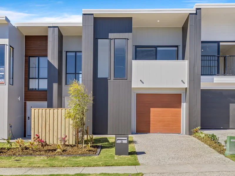 BRAND NEW 3 BEDROOM TERRACE HOME WITH DUCTED HEATING & COOLING