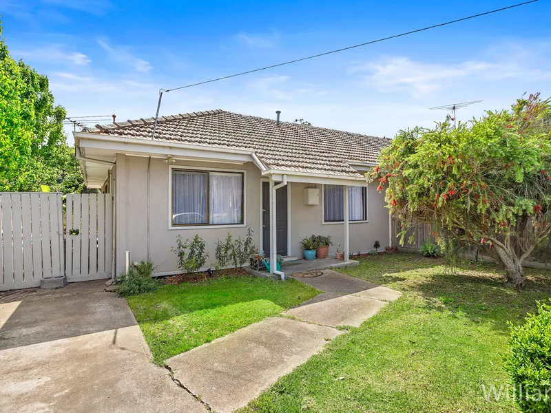 NEWPORT CHARM AND LOCATION AT YOUR FINGERTIPS!