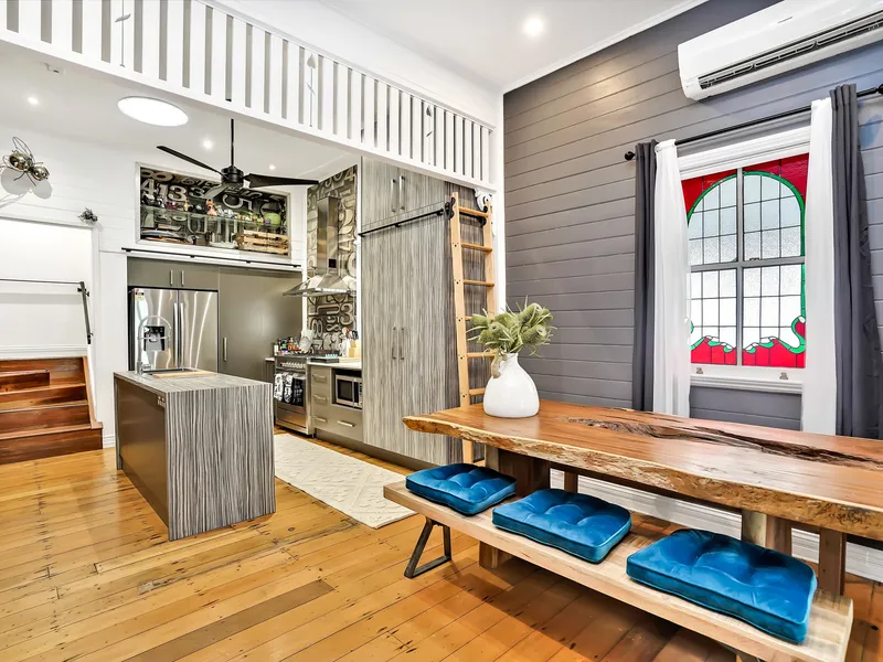 Melbourne Flair Meets Queenslander Charm