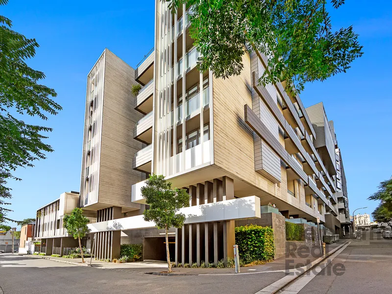 Choosing The Good Life at CHARLiE