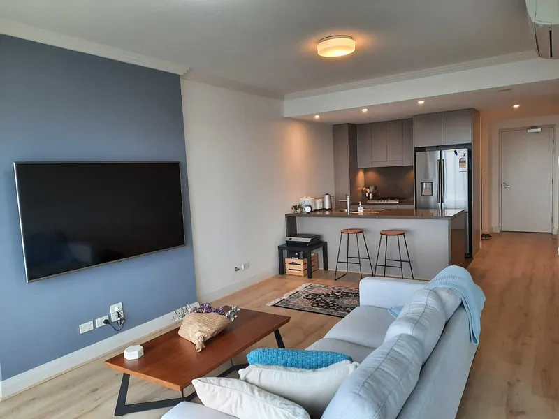 1 bed plus study Stunning view Modern Building