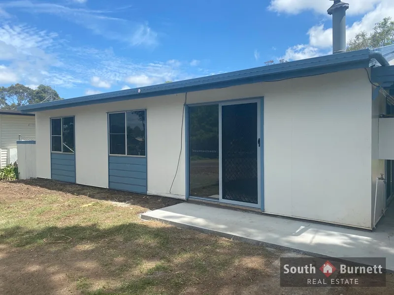 3 Bedroom Home Located close to town