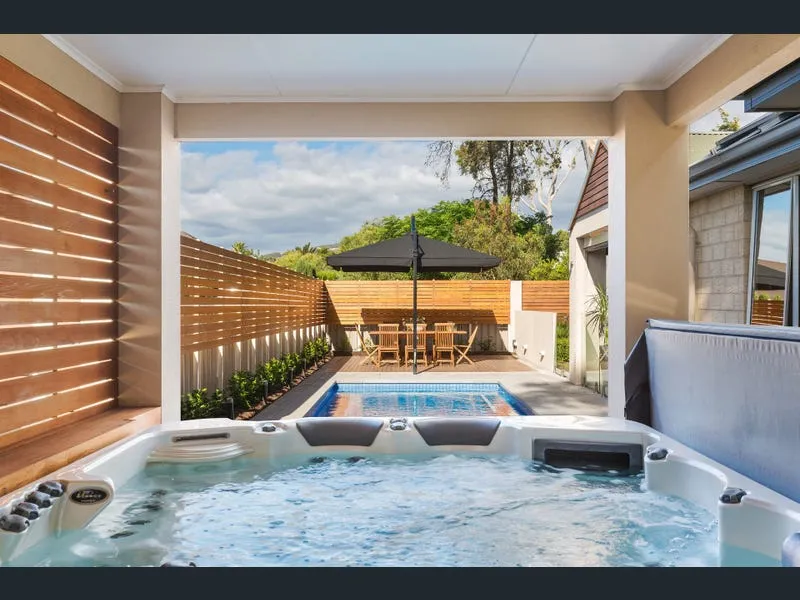 A Special Private Oasis in Glenunga and Linden Park School Zones!