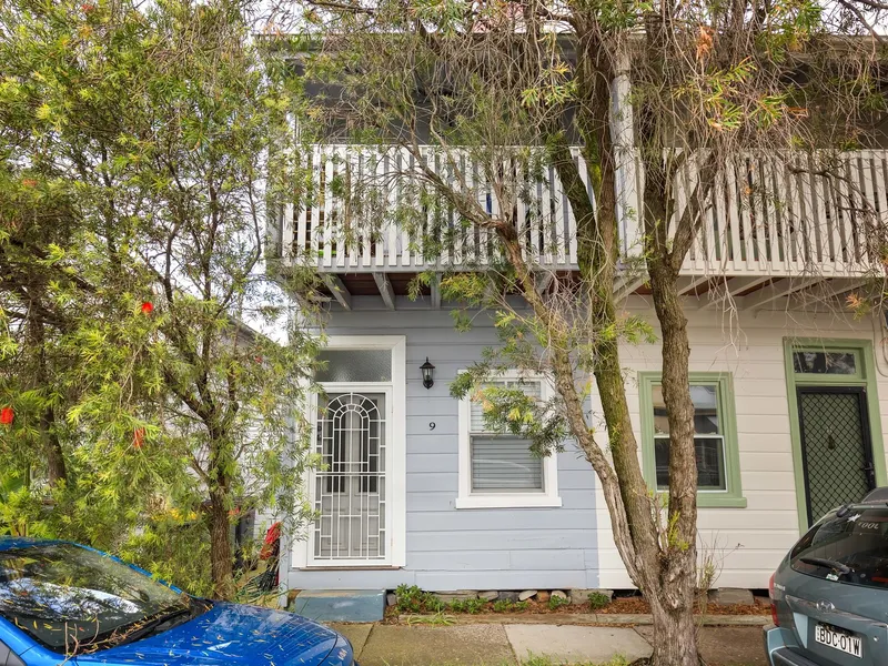 Renovated three bedroom terrace in the heart of The Junction