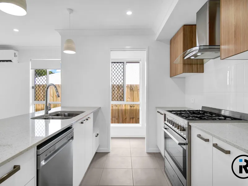 Brand New Modern & Stylish Property in Logan Reserve: Your Ideal Rental Home
