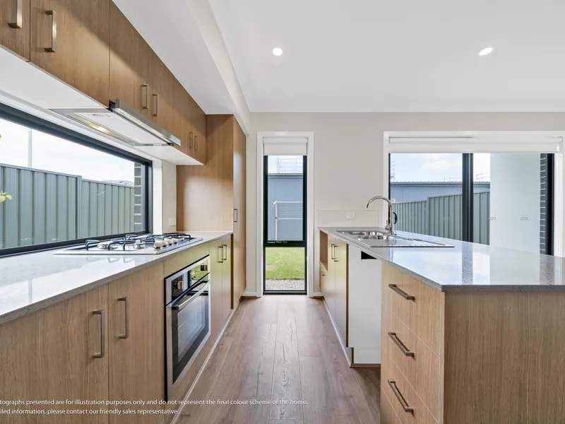 Modern 3 bed 2 storey home located close to schools, café, parks, shops ++ $10K First Home Owner Grant Available *UNDER CONSTRUCTION*