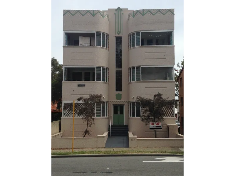 Art Deco Large One Bedroom Flat Subiaco overlooks Kings Park