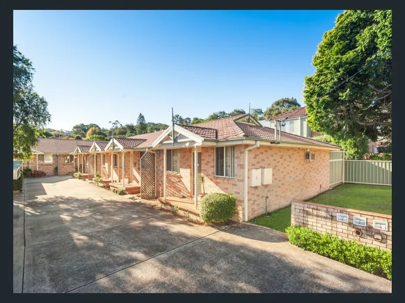 ULTRA CONVENIENT SINGLE LEVEL VILLA 