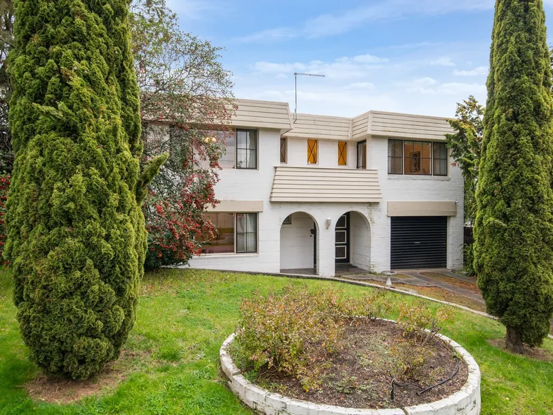 Mid-Century Charm in the Heart of the FHSZ