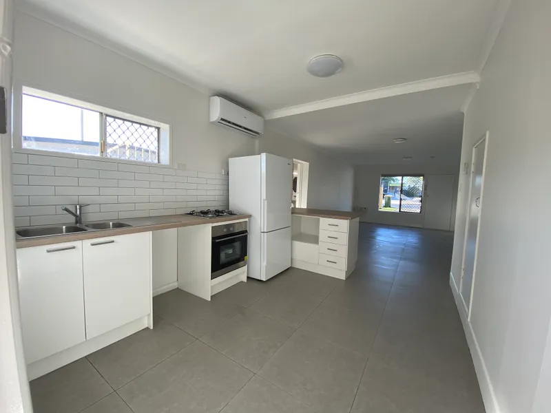 1 Bedroom Flat incl all bills with AC, pool, internet and foxtel