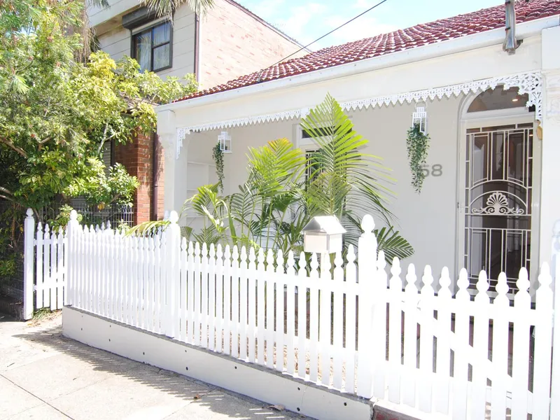 Beautifully Presented Two Bedroom Home