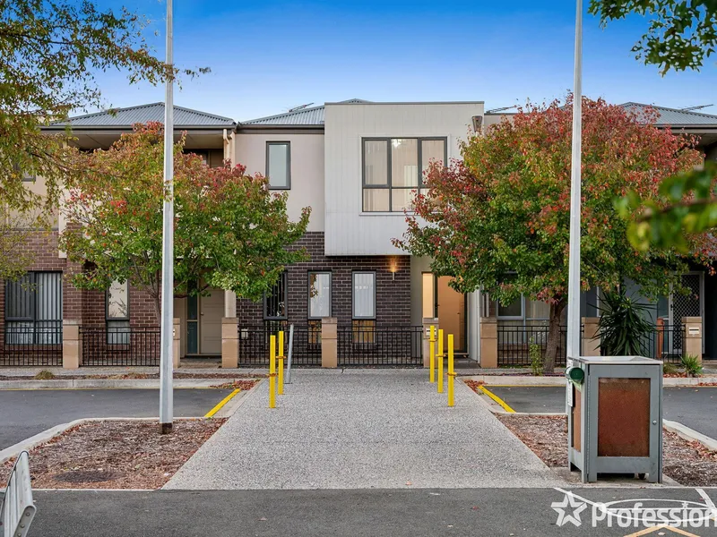 Modern 3-Bedroom Town Home - Affordable Western Beach Zone Living