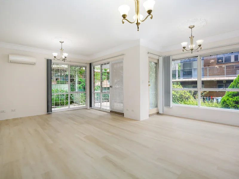 Fully Renovated Two Bedroom Apartment in Heart of Epping