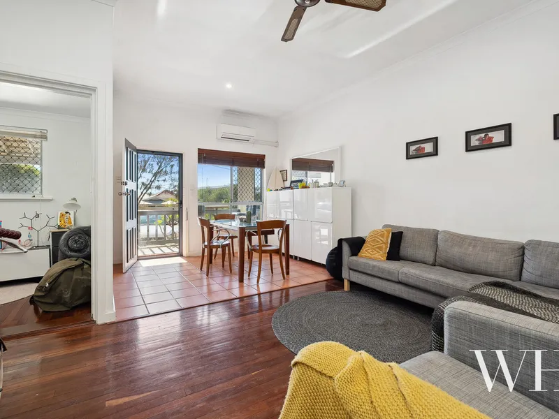 Charming 2-Bedroom Home Near Scarborough Beach!