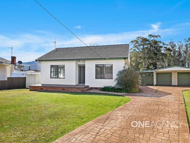 BEAUTIFULLY RENNOVATED 3 BEDROOM HOME