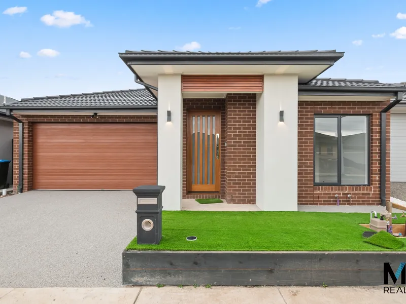 Brand New Luxury Spacious Family Home