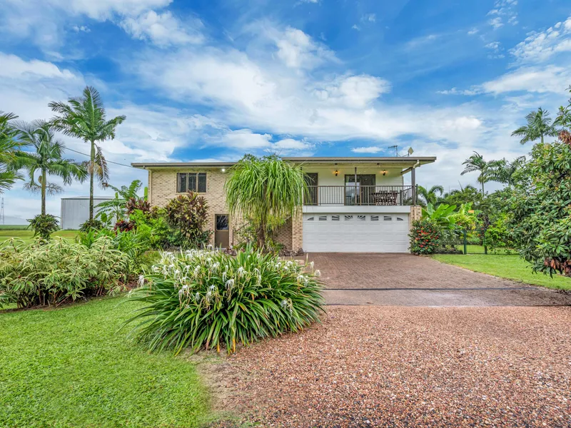 A Babinda Beauty! Grand Family Home - Huge Block!