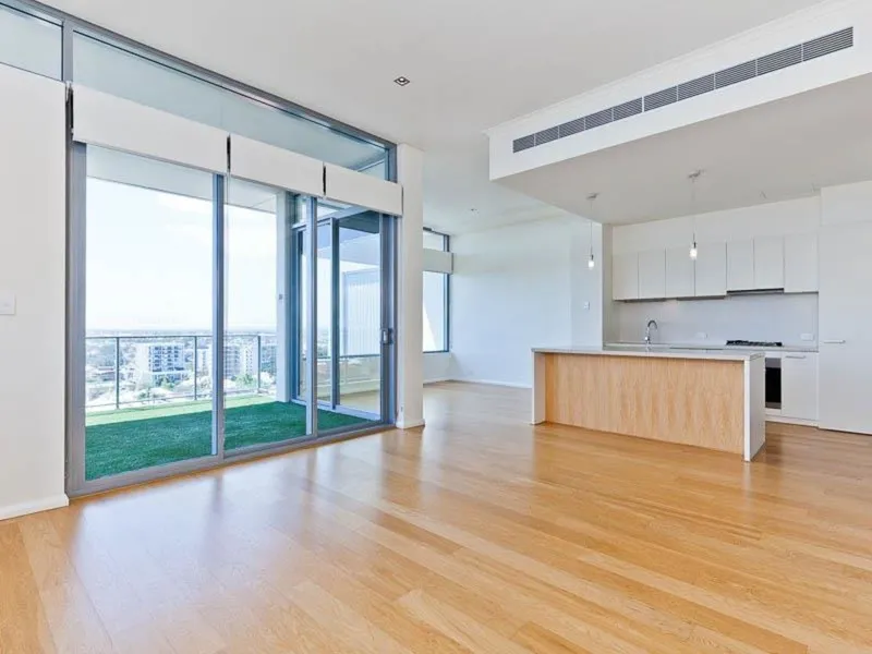 Breathtaking Top Floor Luxury Apartment