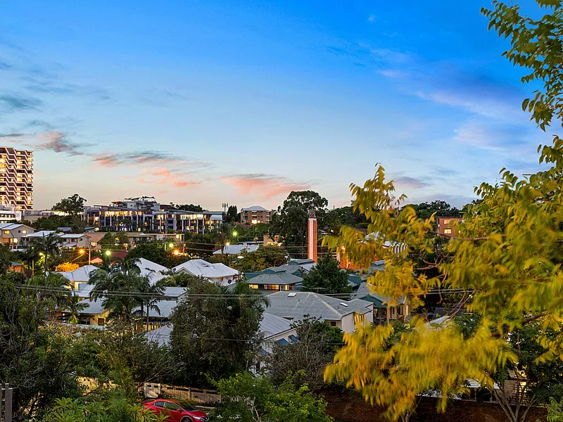 Exquisite Northeast Facing Apartment