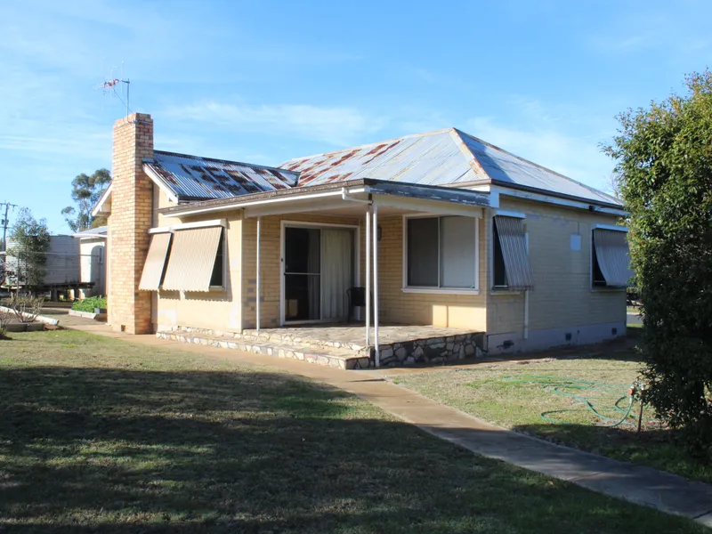 Fully Furnished Three Bedroom Home